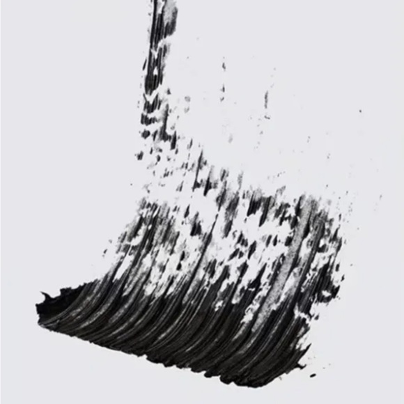 NEW NIB Estée Lauder Sumptuous Extreme Lash Multiplying Volume Mascara Black - Picture 2 of 3